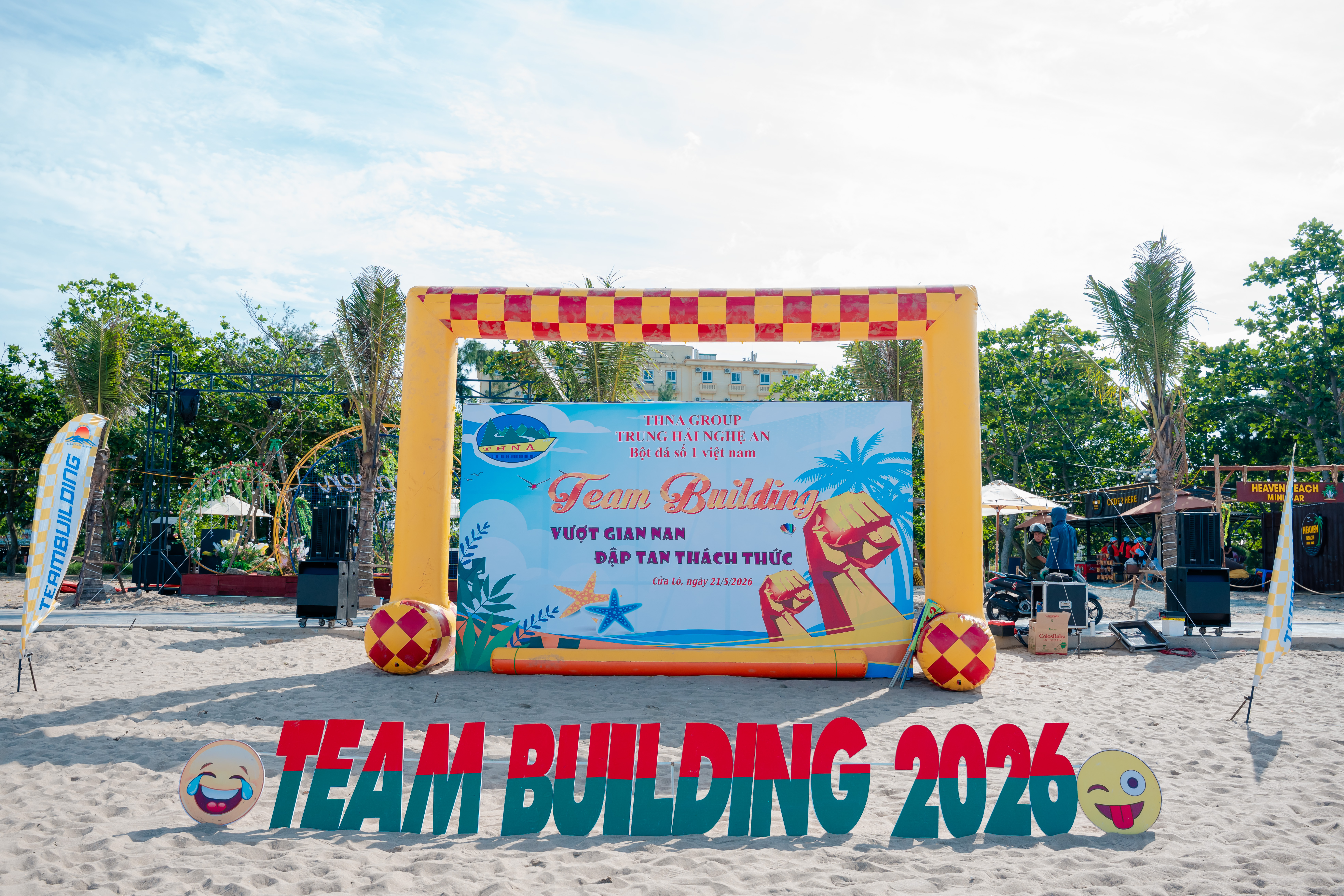 to-chuc-su-kien-team-building-lai-bai-bien-cua-lo-nghe-an